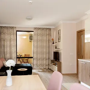 https://apartment-eli-mar.burgashotels.net